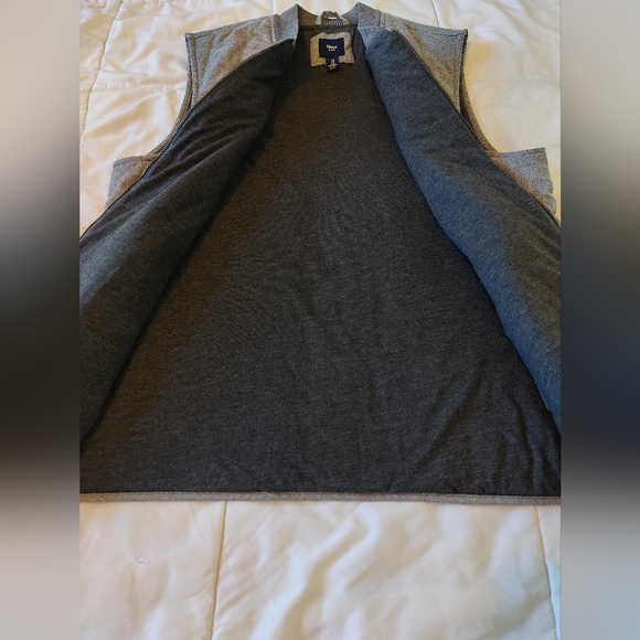 Men's GAP gray quilted Zipper Vest (Medium) 🖤🩶 🦺 🩶🖤 - Picture 16 of 16